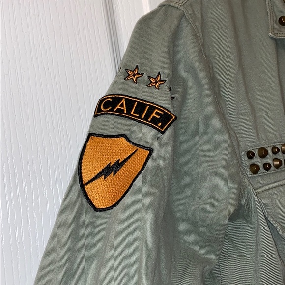 Utility Jacket - Picture 4 of 8